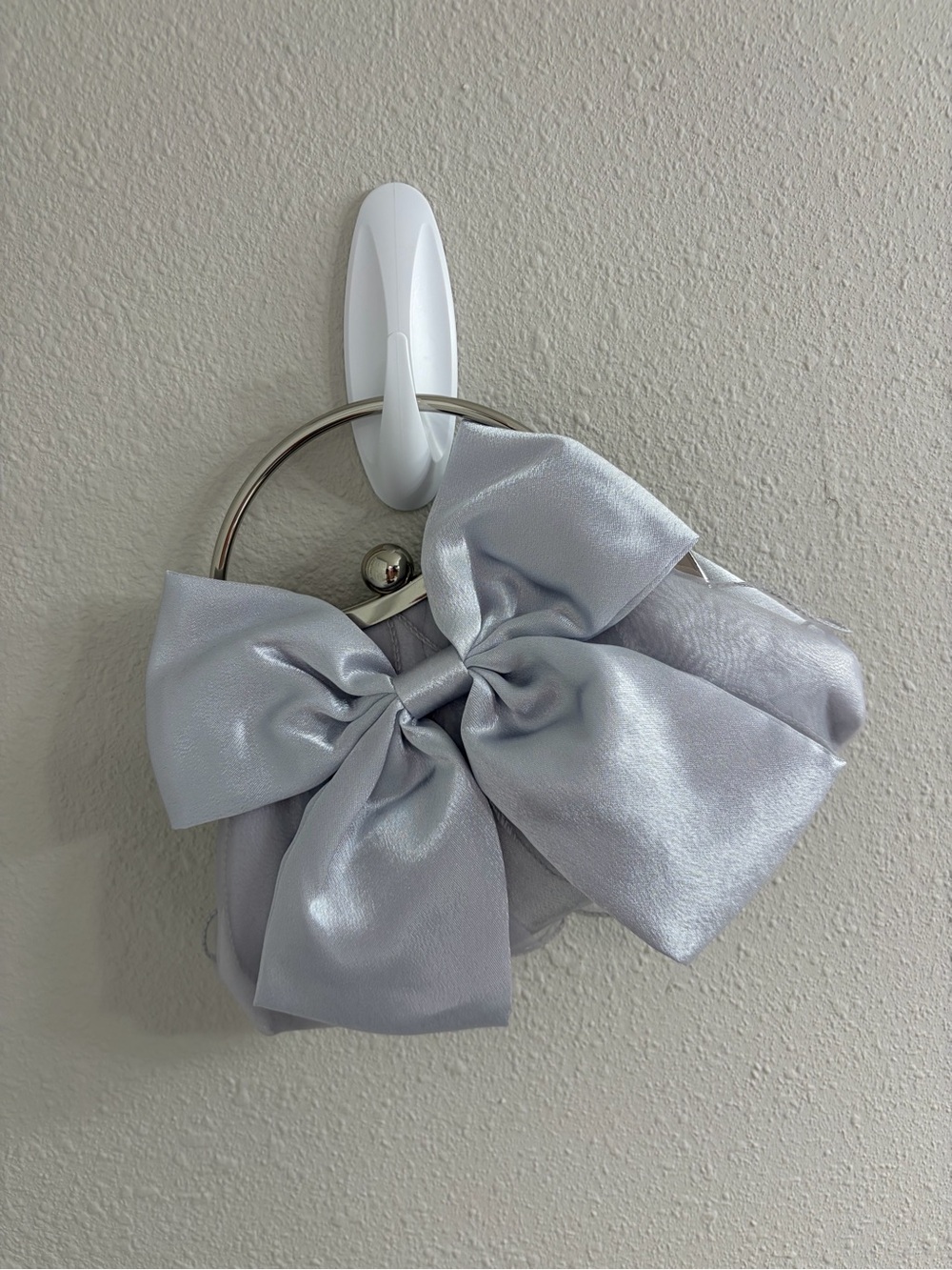 Satin Bow Ring-Handle Clutch in Silver